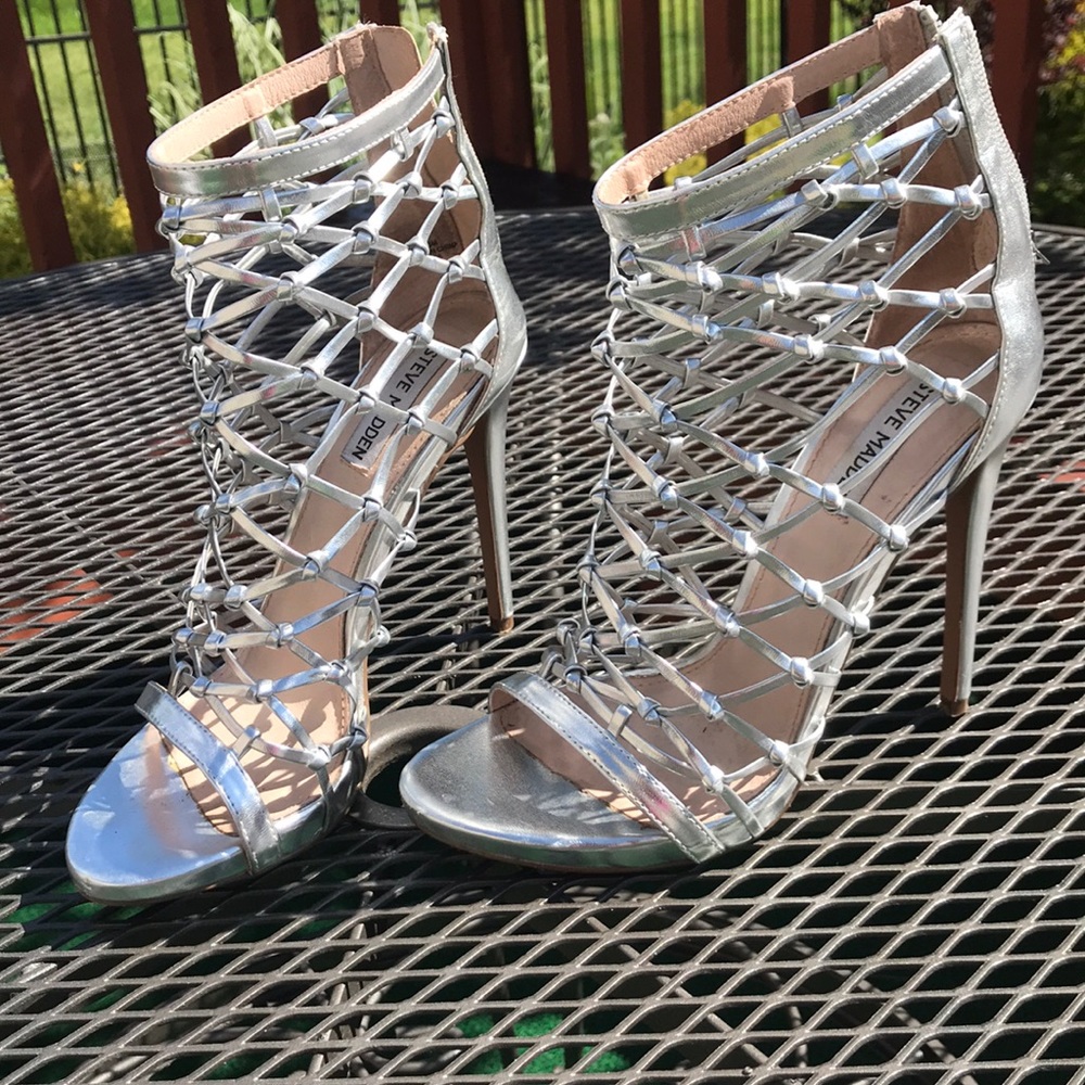 Heels - Picture 3 of 4